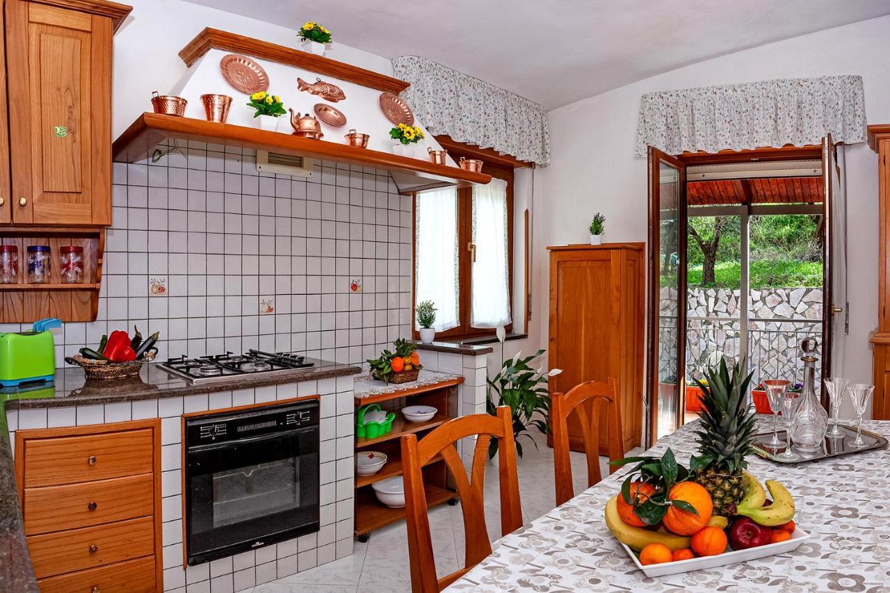 Il Tiglio Holiday Home - De Vivo Realty Масса-Лубренсе Екстер'єр фото